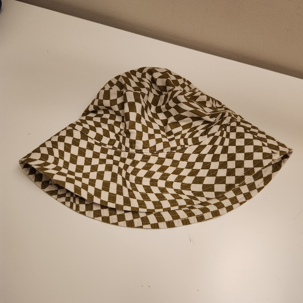 Baggu Moss Trippy Checker Bucket Hat